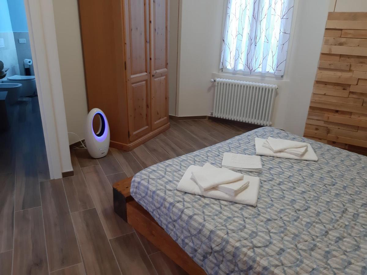 Ferienwohnung Ca De Mez Luino Exterior foto