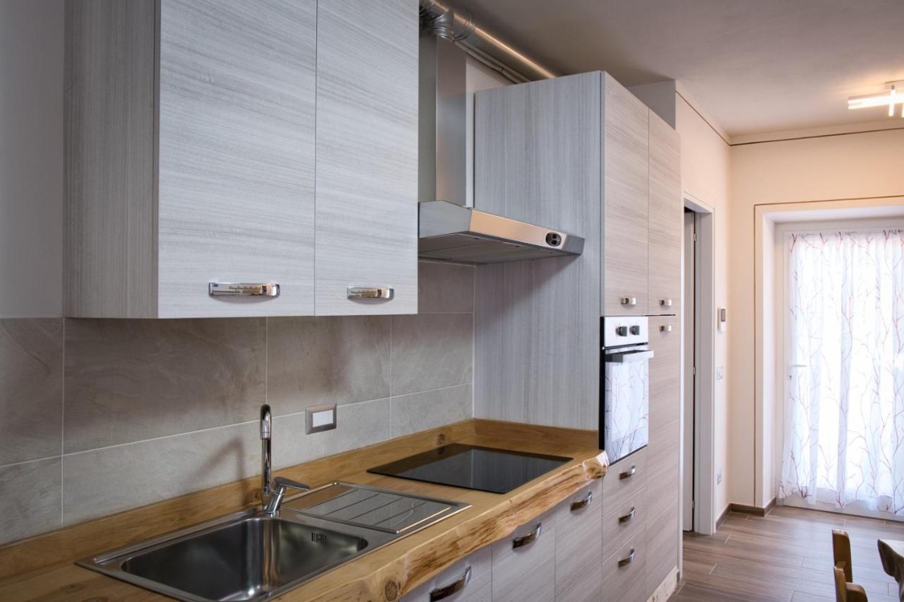 Ferienwohnung Ca De Mez Luino Exterior foto